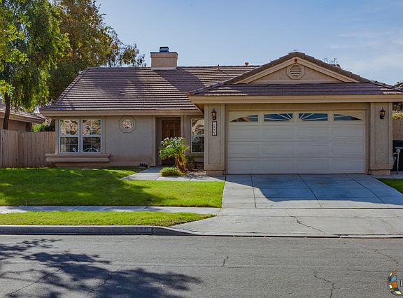 4th image of 2401 Sandalwood Dr