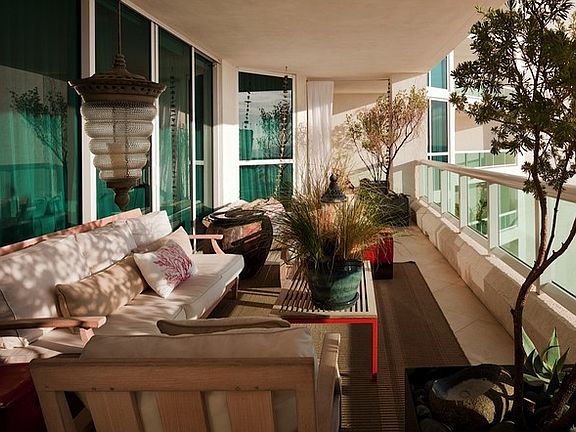 balcony