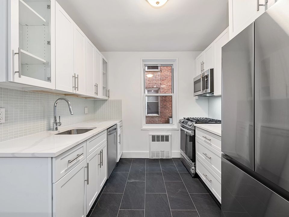1st image of 820 Ocean Pkwy APT 414