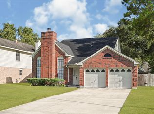1555 Hillside Elm St, Houston, TX 77062