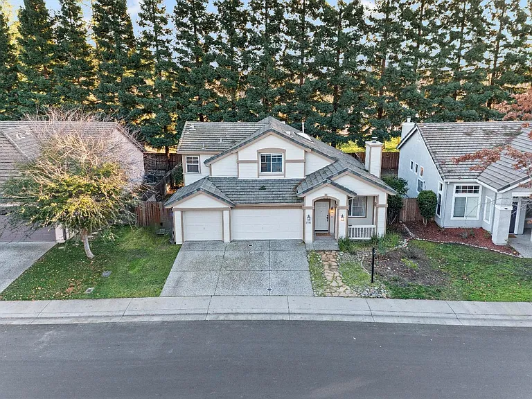 359 Seaton Dr — Photo 35