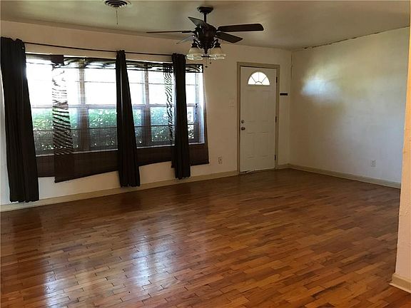 2nd image of 1506 E Pioneer Dr