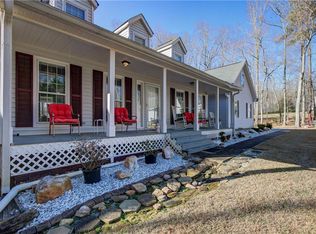 6450 Lake Sara Glen Dr, Douglasville, GA 30135
