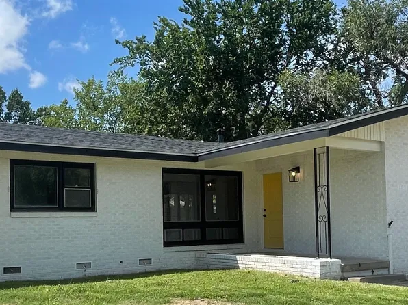 2915 S Bennett Ave, Wichita, KS 67217