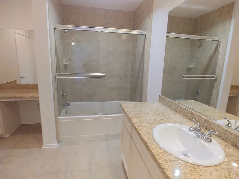 Almeria Townhomes — Photo 47