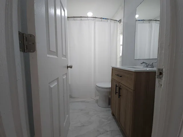 Hall Bathroom