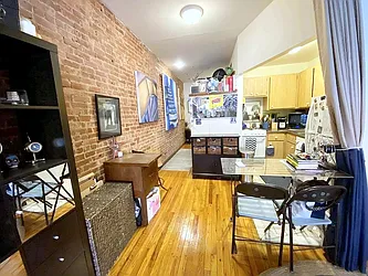 Rented by Manhattan Spaces