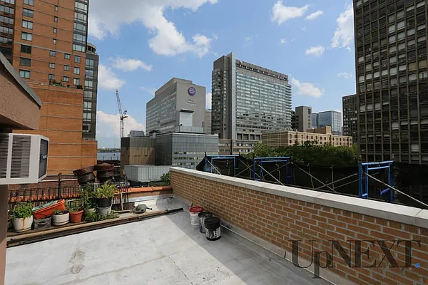 Rented by UpNext Real Estate | media 19