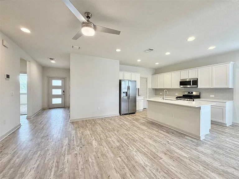 10214 Norshire Ln — Photo 6