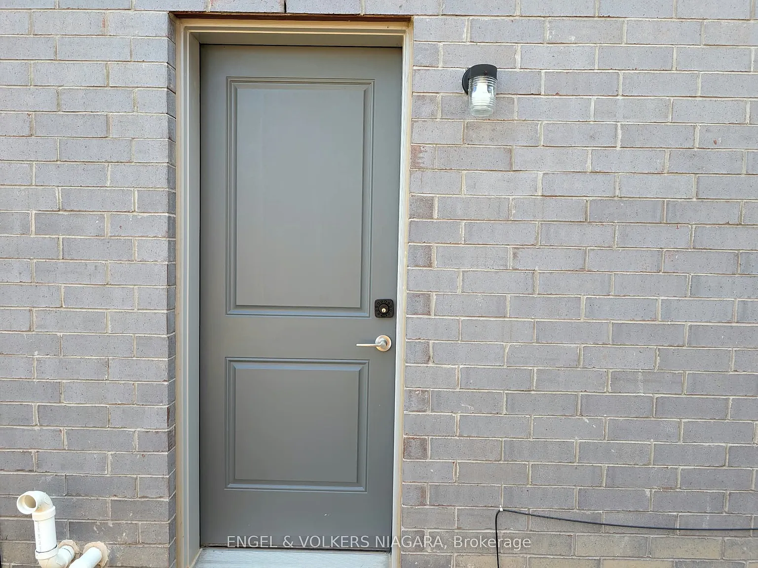 2 bed, $1,550 — Photo 4