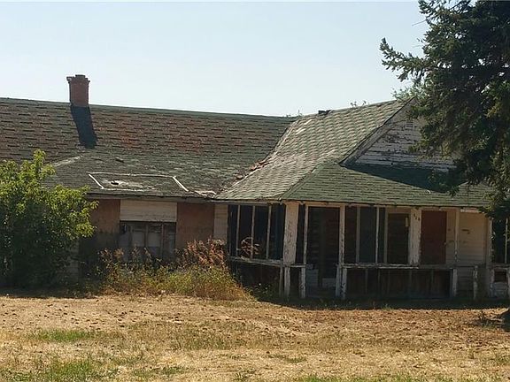 3rd image of 410 E Carbon Ave
