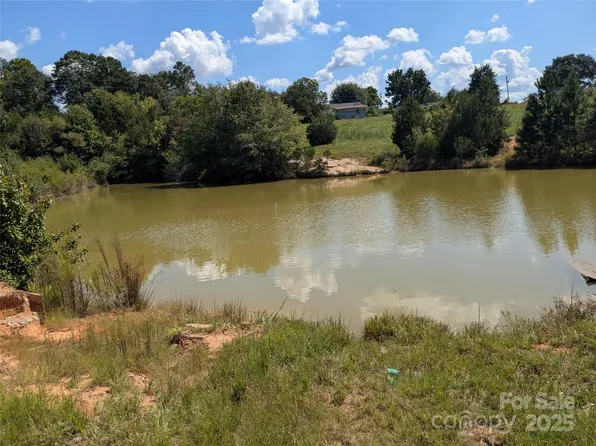 1227 Lavender Rd, Grover, NC 28073