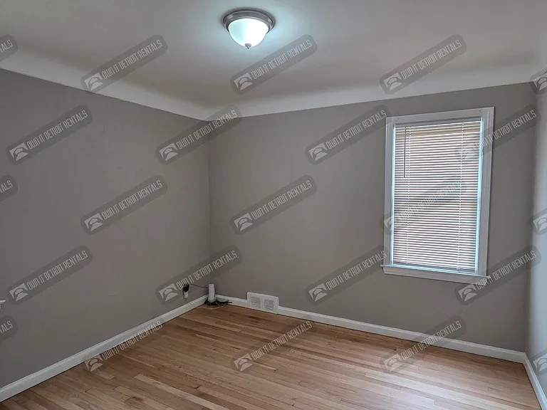 16600 Carlisle St — Photo 11