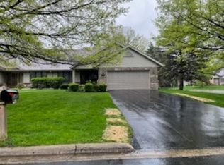 6460 Old Hunters Run, Rockford, IL 61114