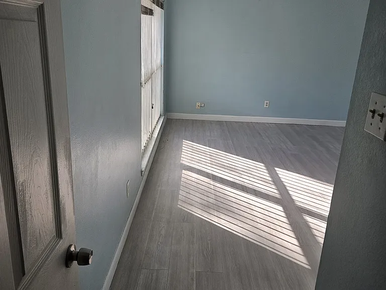 2423 Manorwood St — Photo 26