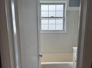 27 Colony Rd APT 1A, West Springfield, MA 01089