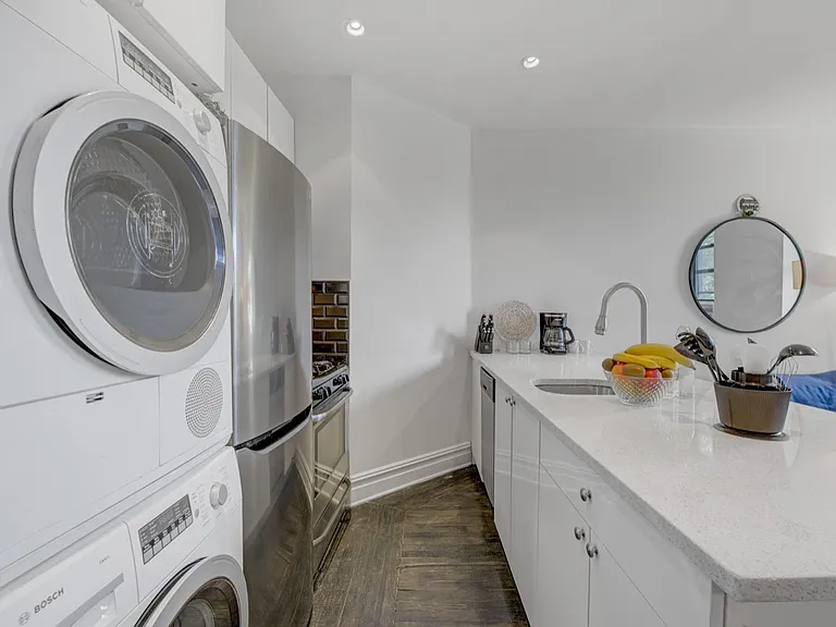 107 Greenpoint Ave #C3 — Photo 8