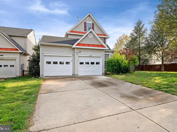 12050 Tango Ln, Woodbridge, VA 22193