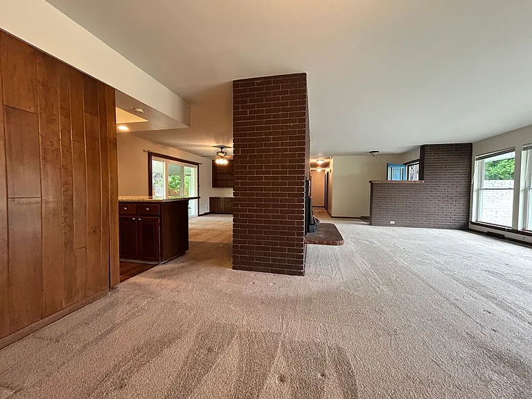 6820 Harvest Rd — Photo 8