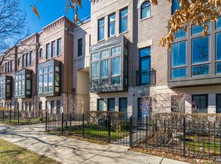 2902 N Paulina St #11, Chicago, IL 60657