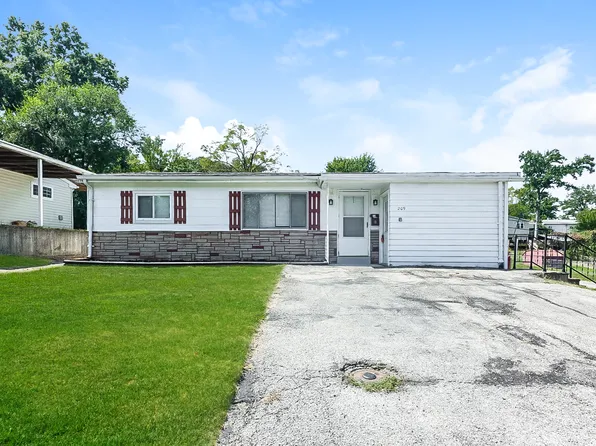 209 Lindy Blvd, Ballwin, MO 63021