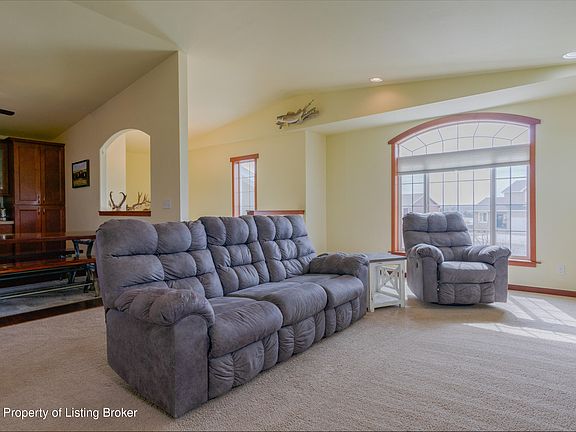 5th image of 2856 Bullinger Dr