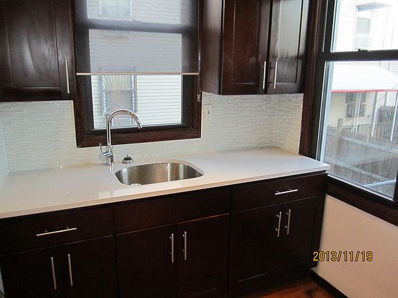 2nd image of 144 Suydam St APT 1L
