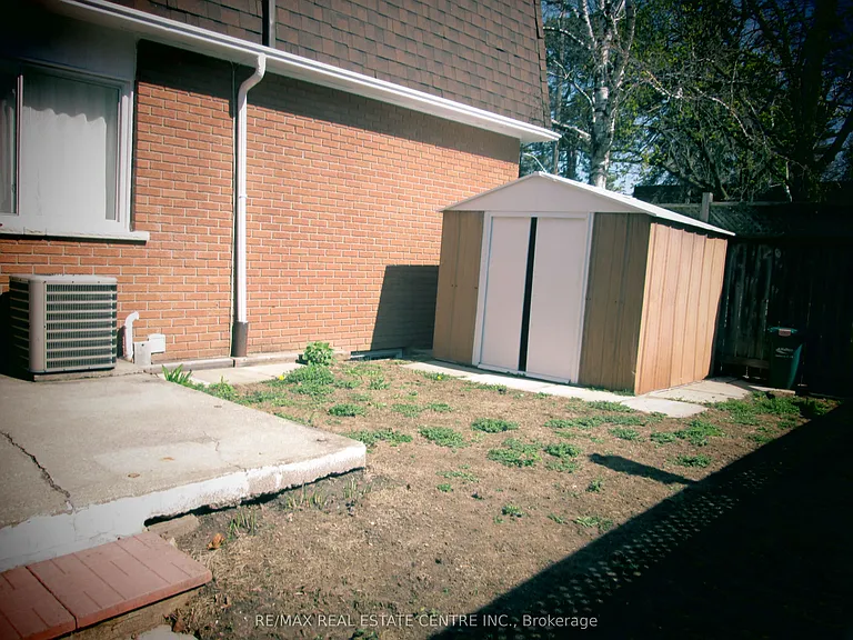 648 Francis Rd — Photo 33