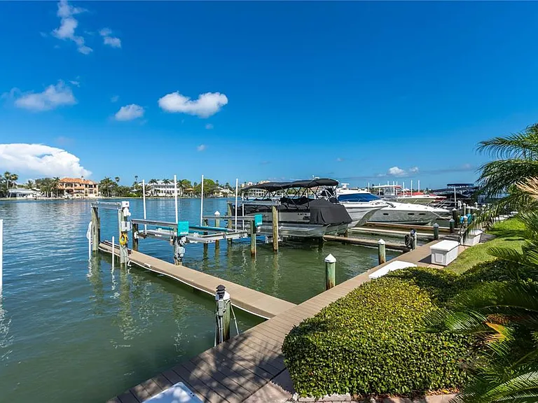 700 Island Way #501 — Photo 44