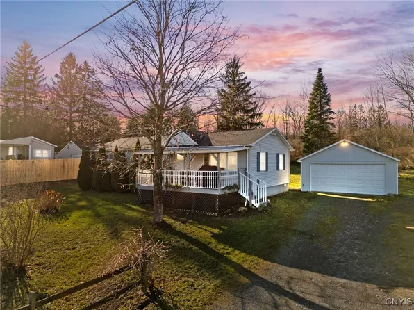 3909 Eager Rd, Jamesville, NY 13078