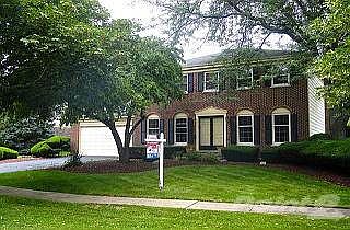 Gorgeous front of home!
