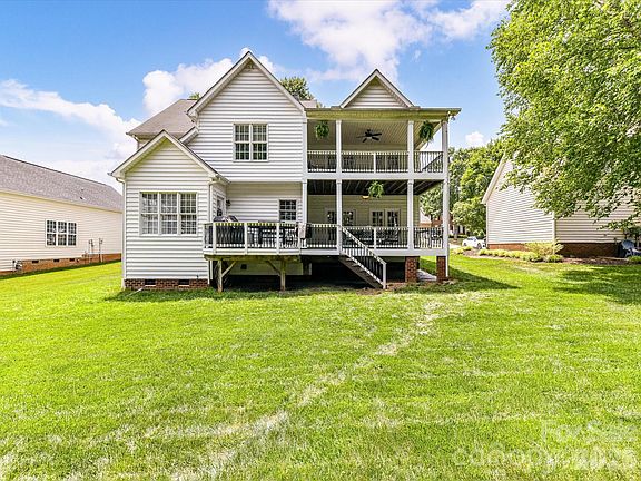 3rd image of 12824 Shamley Ct