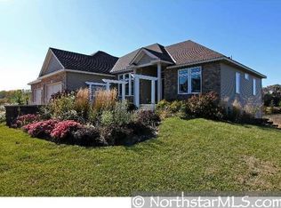 9252 Albano Trl, Inver Grove Heights, MN 55077