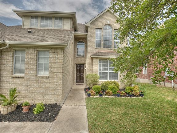 2nd image of 2237 Buena Vista Ln