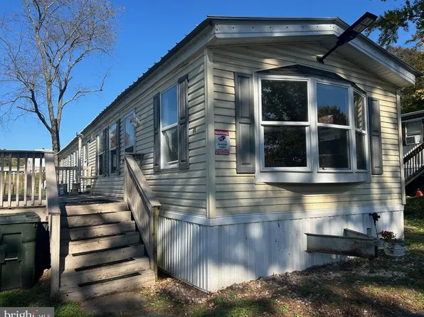 700 Salem Rd Trailer 71, Etters, PA 17319