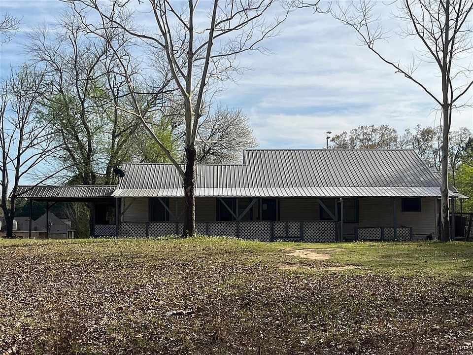 2nd image of 48 Thompson Ln