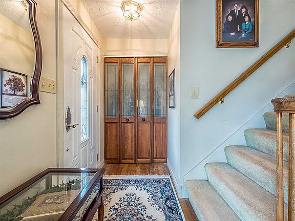 3rd image of 2521 Forest Valley Dr