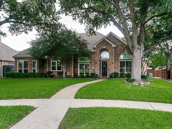 2nd image of 3404 Mapleleaf Ln