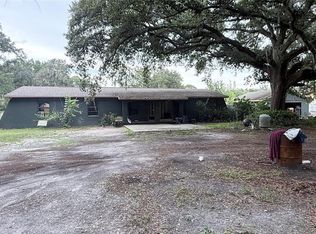 5828 Connell Rd, Plant City, FL 33567