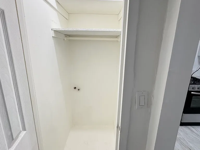695 10th Ave #3RN — Photo 10
