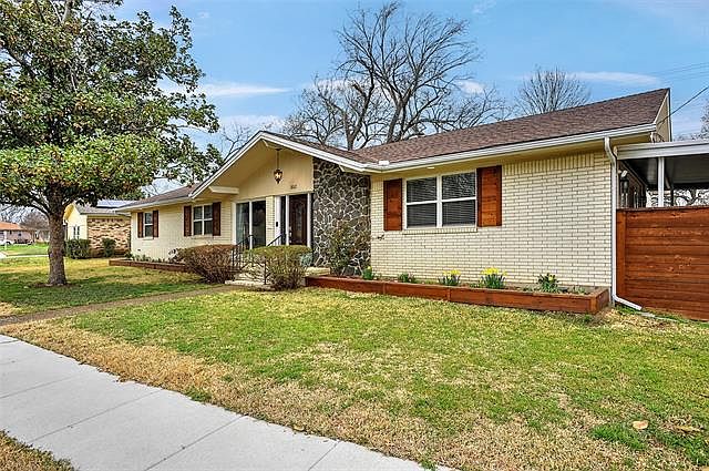 1st image of 802 Inwood Dr