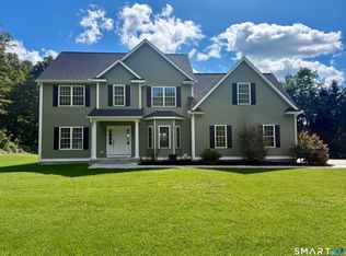 26 Fox Hollow Drive, Montville, CT 06370