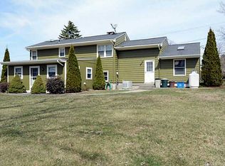 26 W Beach St, Westerly, RI 02891