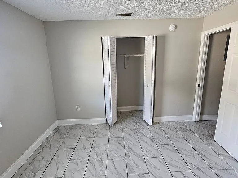 1013 Beecher St #1 — Photo 6