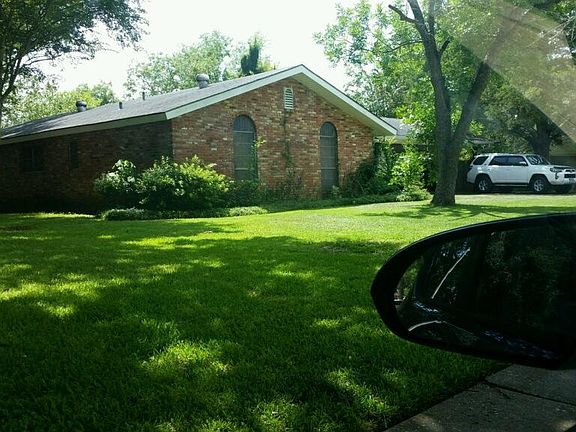 2nd image of 504 Bob White Ln