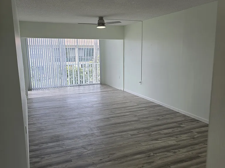 10215 Regal Dr #21 — Photo 4
