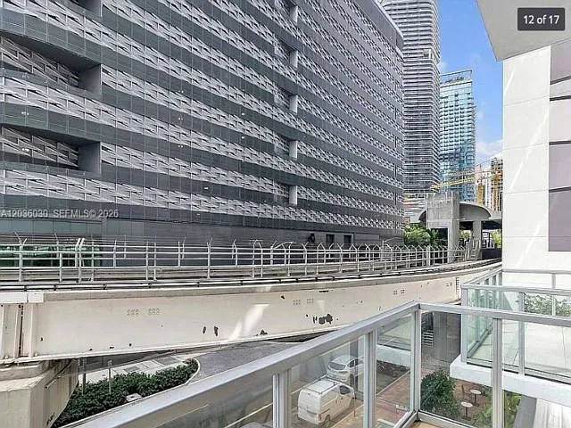 1 bed, 1.5 bath, $3,100 — Photo 4