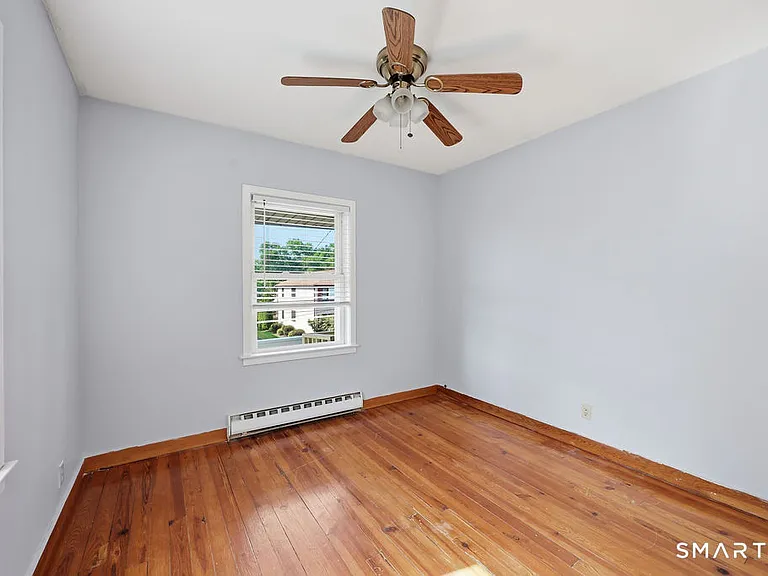 23 Alden St — Photo 18