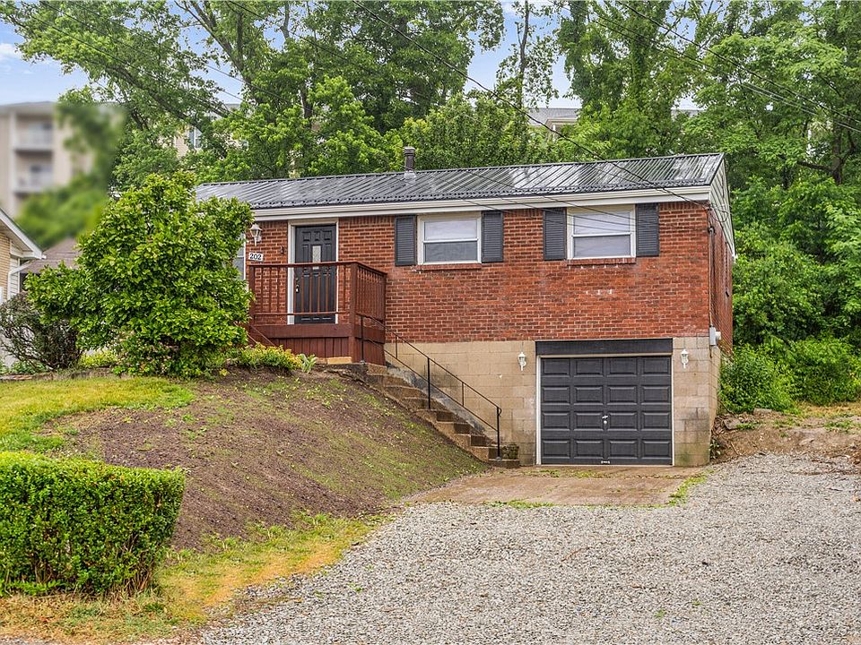 1st image of 202 Palomino Dr