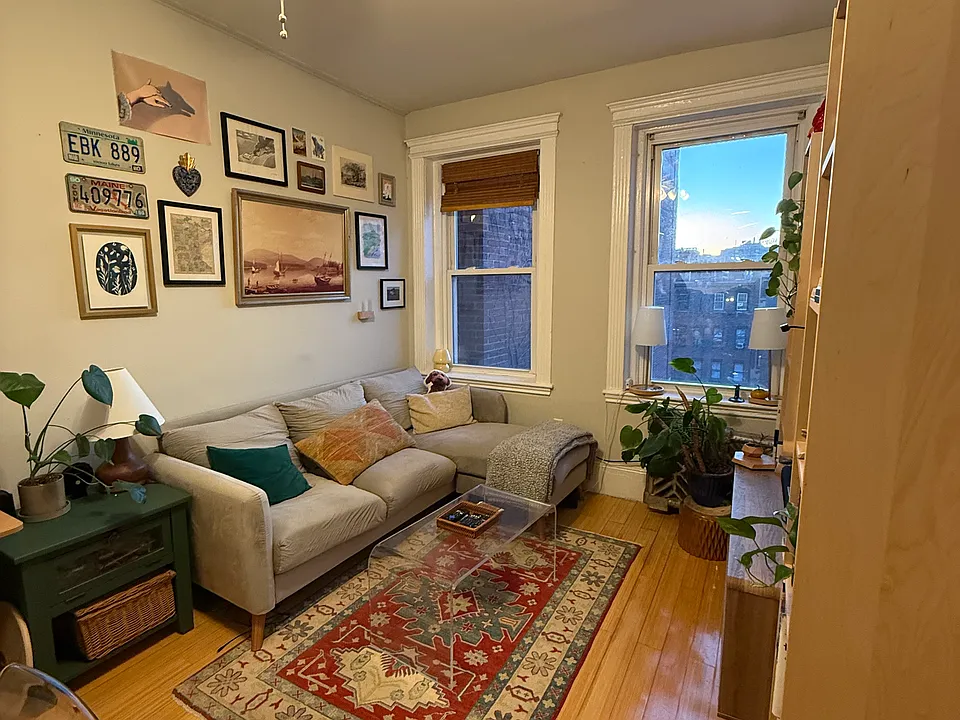 70 Joy St #17